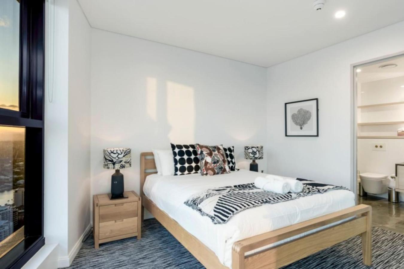 Sky In Surfers Paradise With Panoramic Views Gold Coast