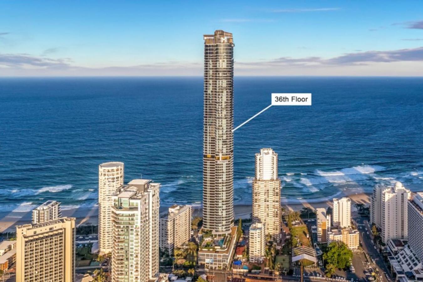 Apartment Sky In Surfers Paradise With Panoramic Views