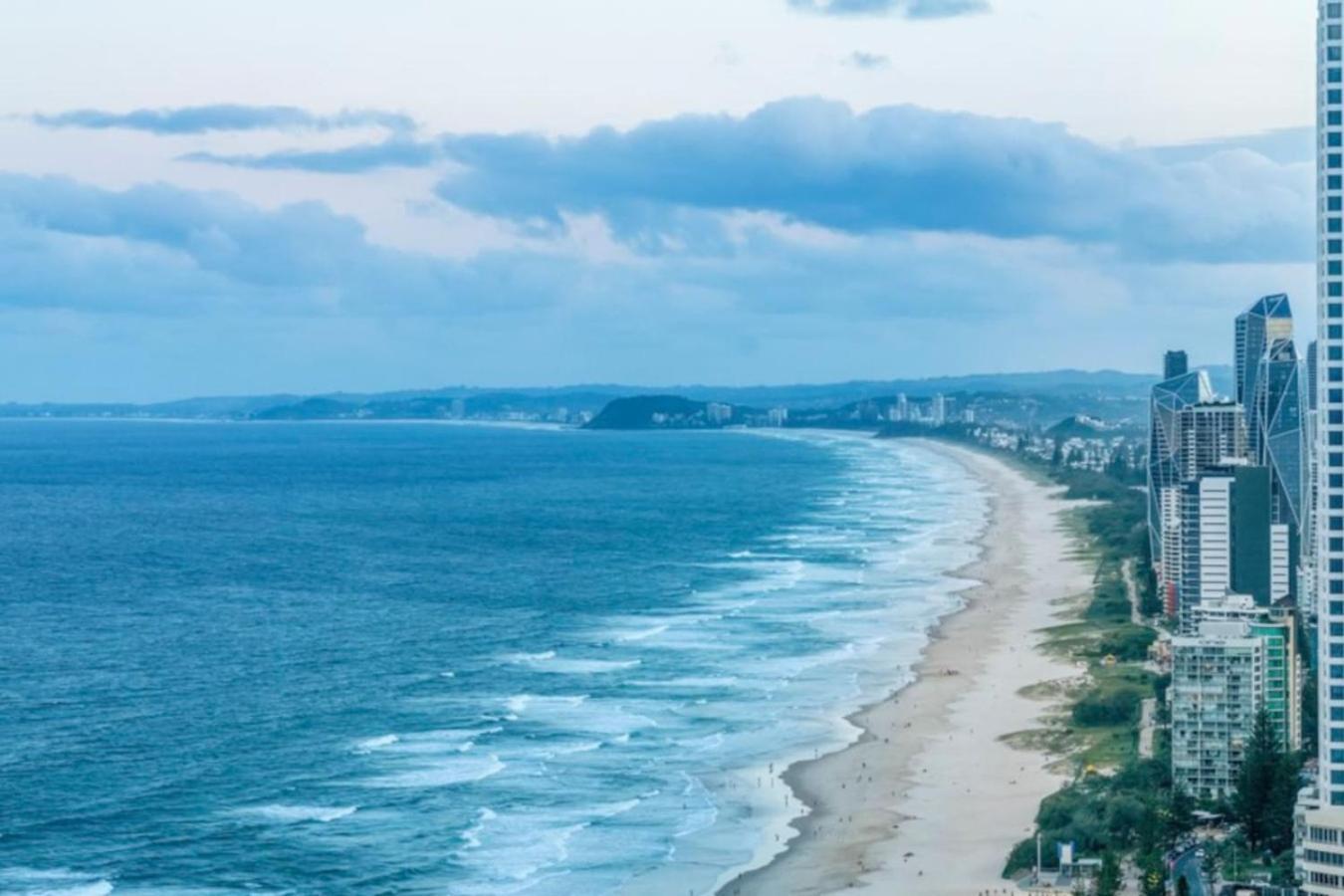 Sky In Surfers Paradise With Panoramic Views Gold Coast