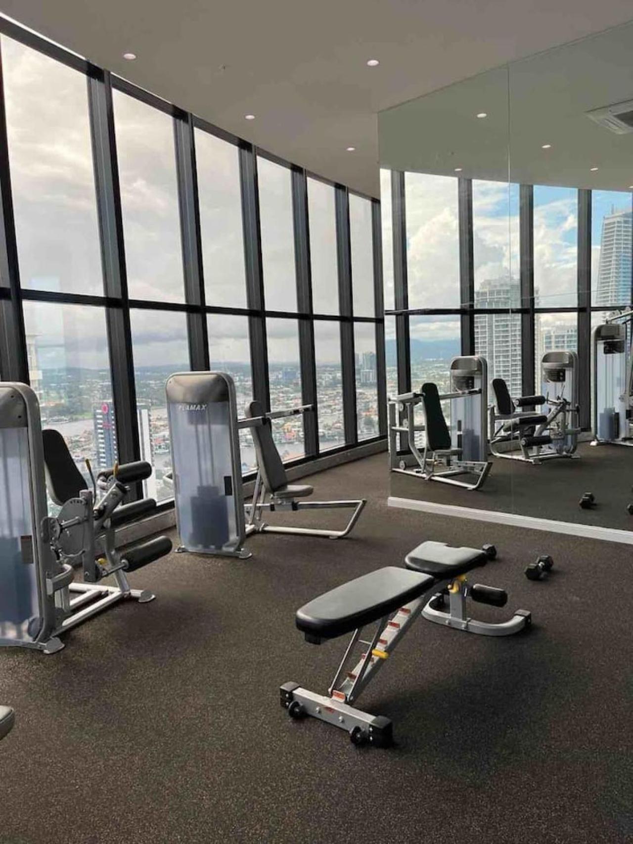 Sky In Surfers Paradise With Panoramic Views Gold Coast